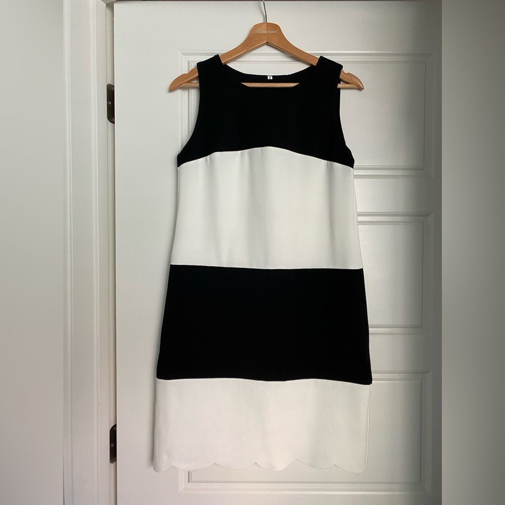 Special Occasion Dress with Scallop Hem - Perfect Condition!